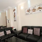 Apartment 25B11 Mixta